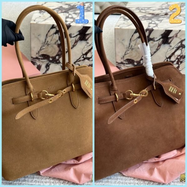 MiuMiu autumn and winter new product catwalk suede material bag size 45x22cm